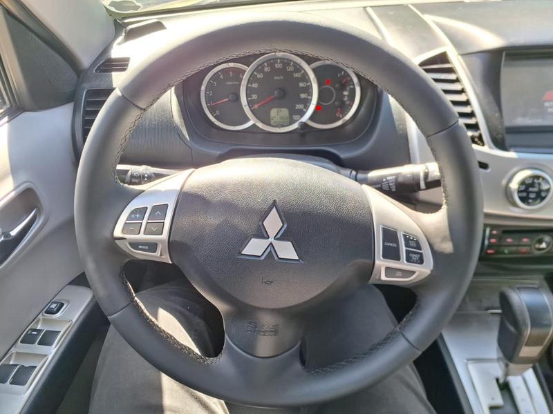 Mitsubishi L200 Triton Hpe D - foto 14