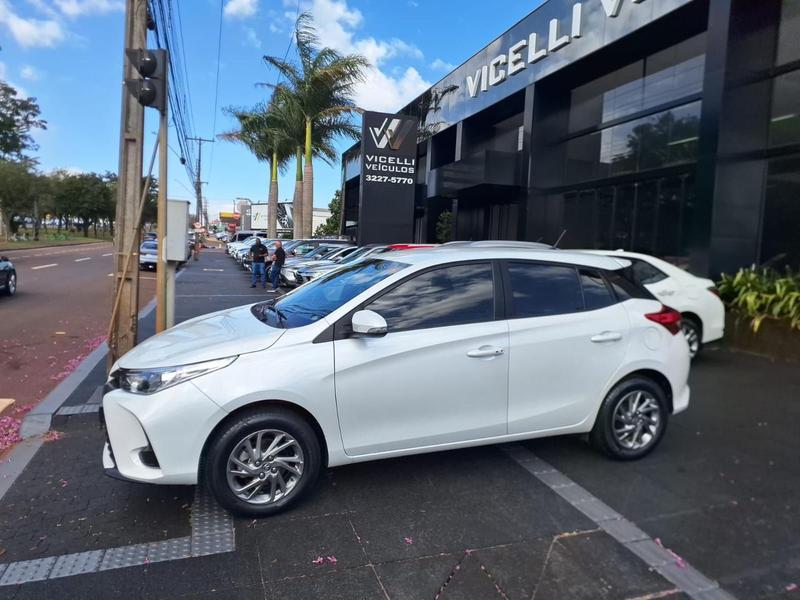 Toyota Yaris Hatch Xs 1.5 Automático - foto 3