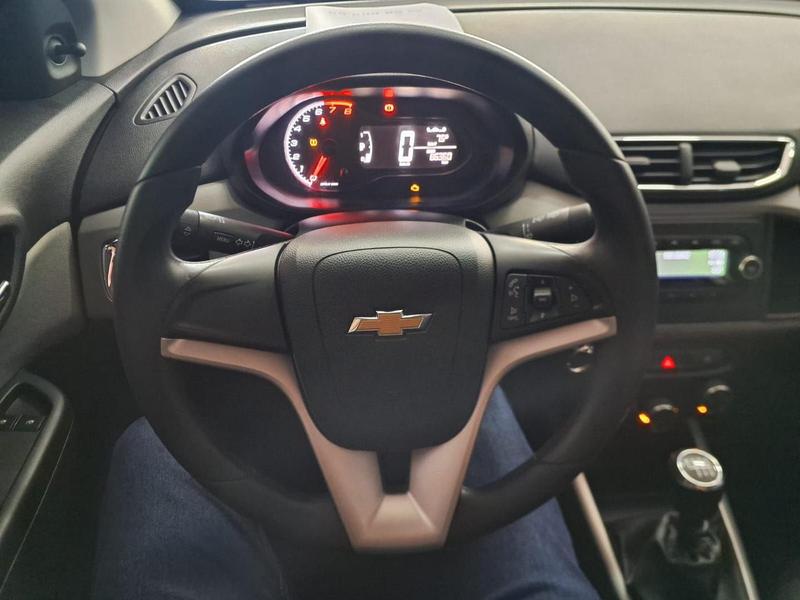 Chevrolet Onix Hatch LT 1.0 8V Flexpower 5P Mec. - foto 11
