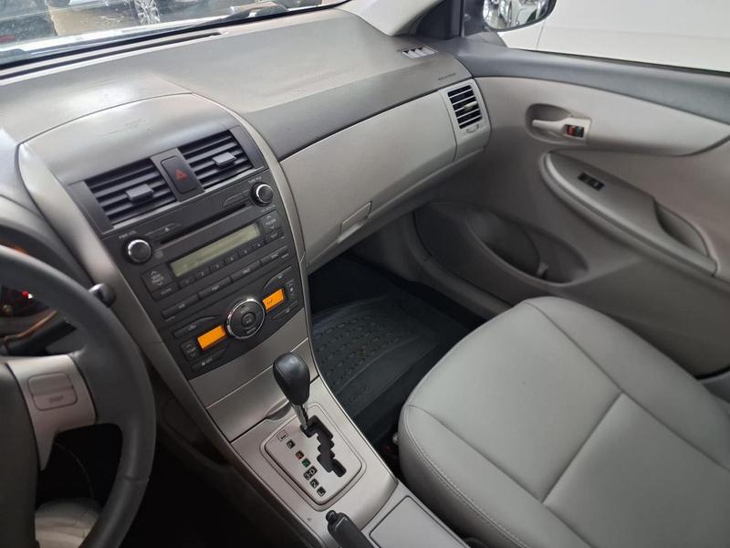 Toyota Corolla GLi 1.8 Flex - foto 12