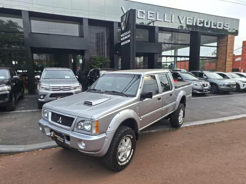Mitsubishi L200 - foto 2