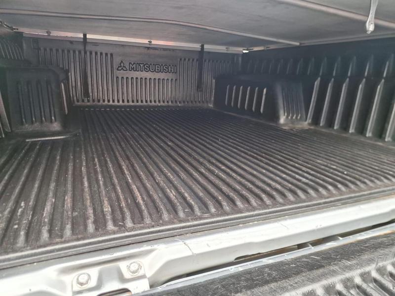 Mitsubishi L200 - foto 9