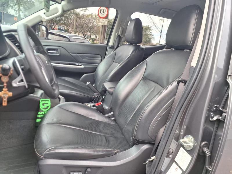 Mitsubishi Triton Sport Hpe S - foto 18