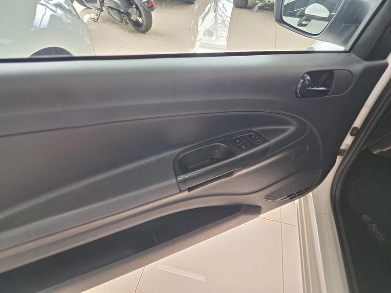Volkswagen Saveiro Cs Rb MPI - foto 16