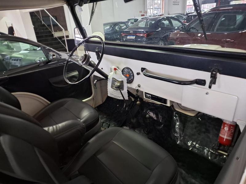 Ford Jeep - foto 16