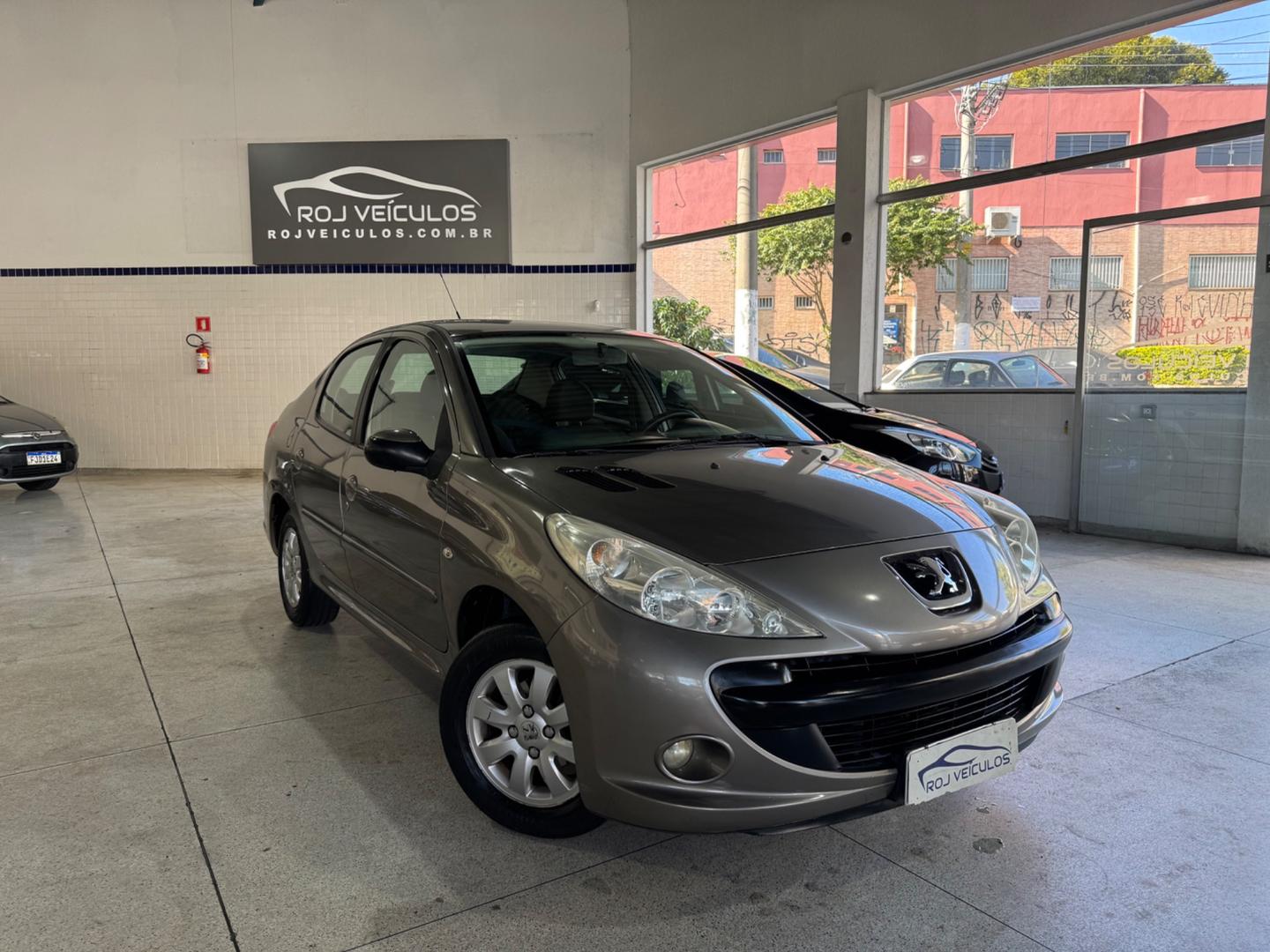 PEUGEOT 207 SEDAN PASSION XR-SPORT 1.4 8V FLEX 4P