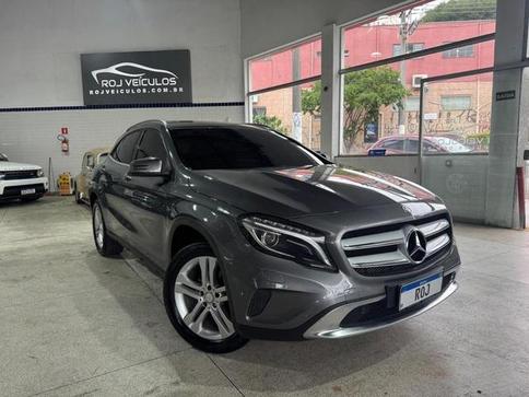 MERCEDES-BENZ GLA 200 1.6 CGI ADVANCE 16V TURBO 4P