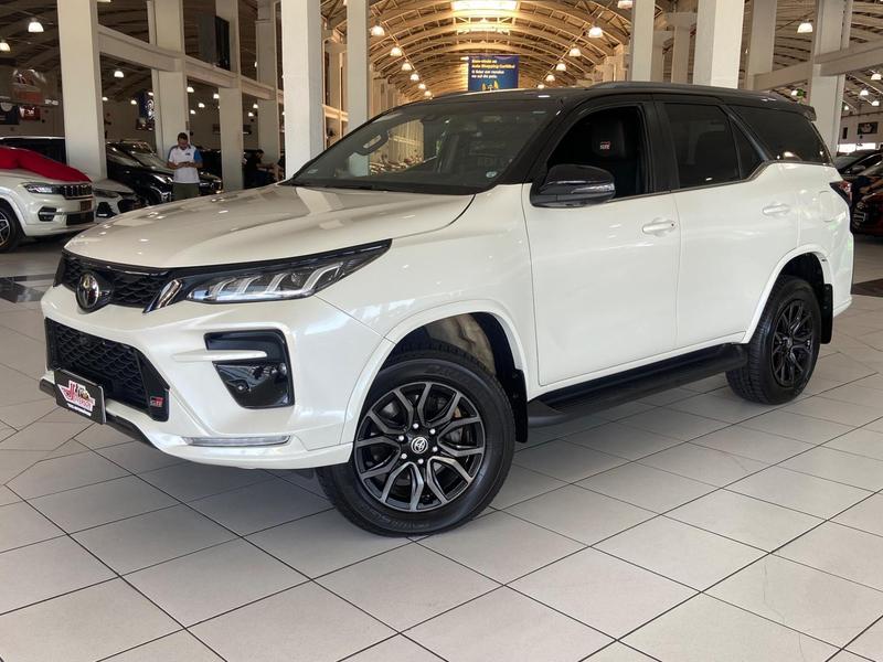 Toyota SW4 2022 à venda