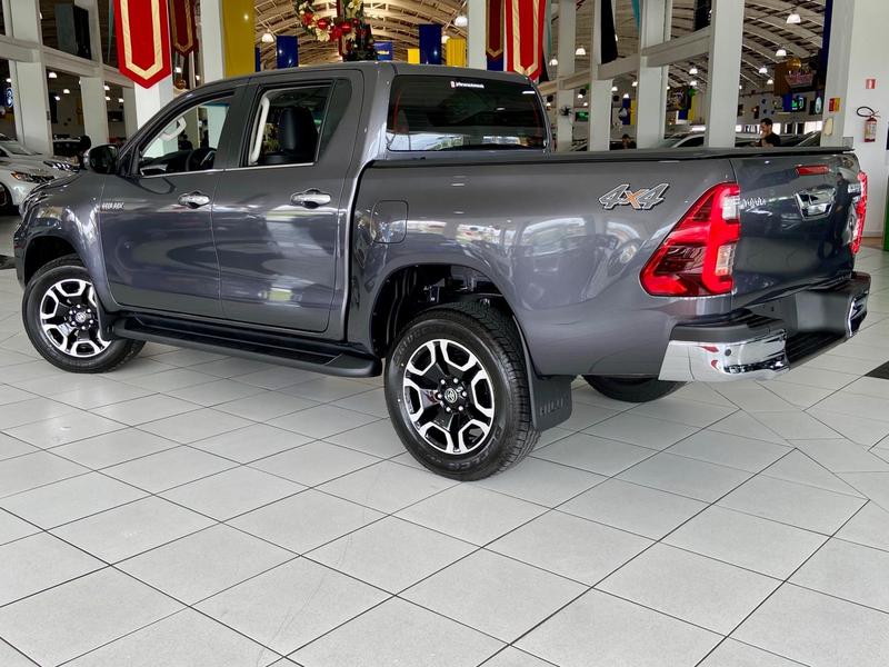 Toyota Hilux Cd Srx 4X4 28 TDI 16V Diesel Automático - foto 6