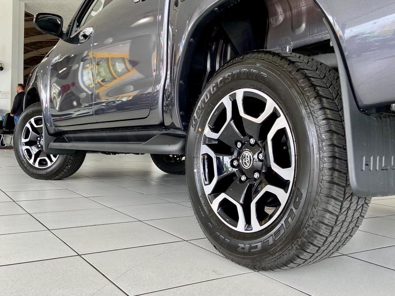 Toyota Hilux Cd Srx 4X4 28 TDI 16V Diesel Automático - foto 11