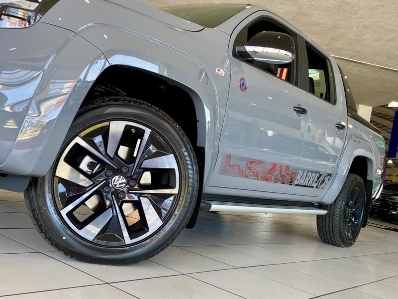 Volkswagen Amarok Extreme Cd 3.0 4X4 Tb Dies Automático - foto 7