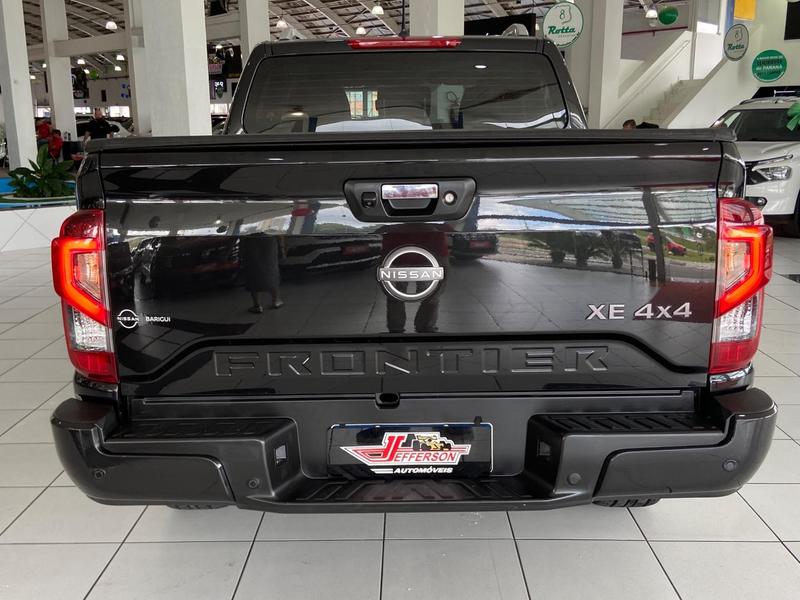 Nissan Frontier Xe Cd 4X4 23 Bi Tb Automático - foto 5