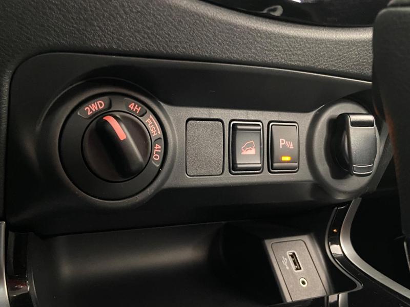 Nissan Frontier Xe Cd 4X4 23 Bi Tb Automático - foto 17