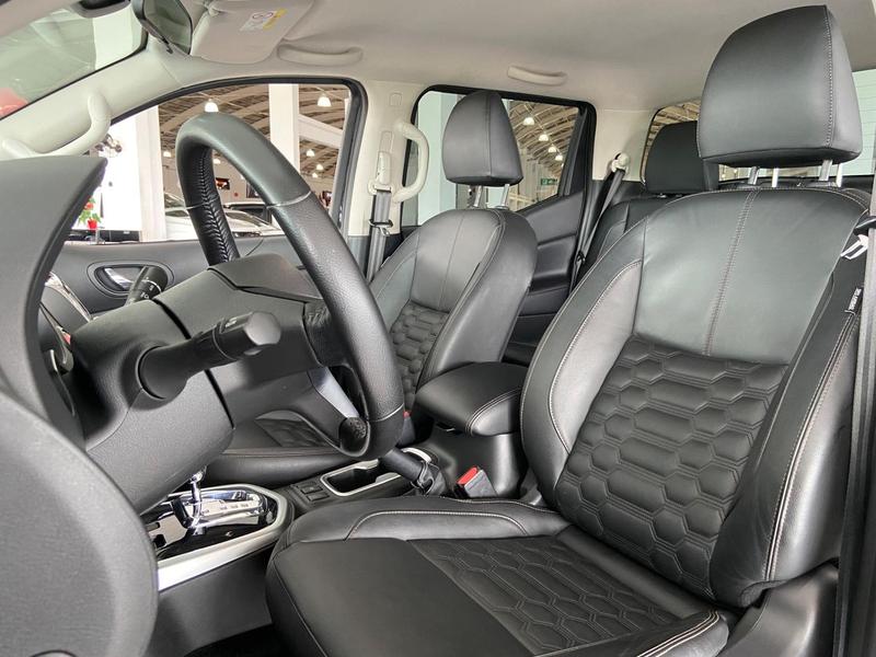 Nissan Frontier Xe Cd 4X4 23 Bi Tb Automático - foto 9