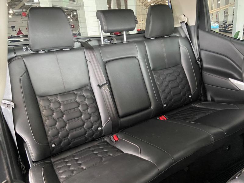 Nissan Frontier Xe Cd 4X4 23 Bi Tb Automático - foto 10