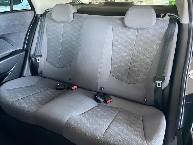 Hyundai HB20S Comfort Plus 1.6 16V Flex Automático - foto 12