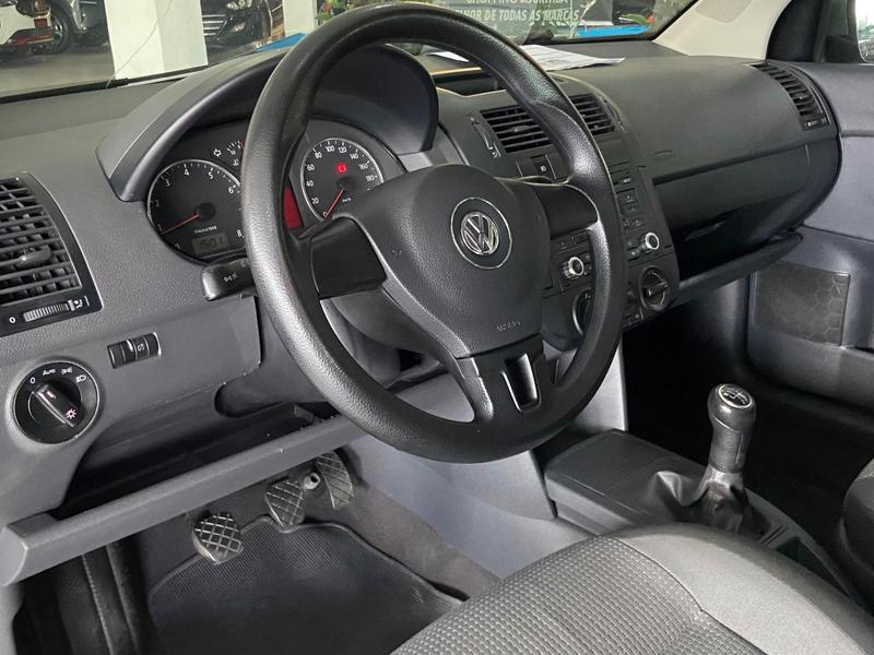 Volkswagen Polo Sedan 1.6 Mi Total Flex 8V 4P - foto 13