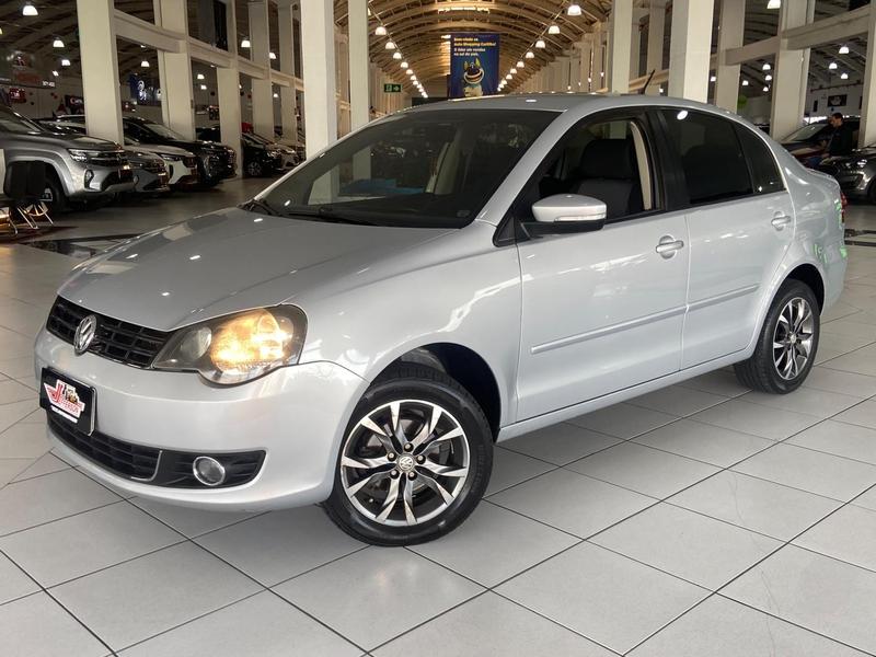 Volkswagen Polo Sedan 2013 à venda