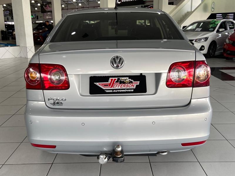 Volkswagen Polo Sedan 1.6 Mi Total Flex 8V 4P - foto 5