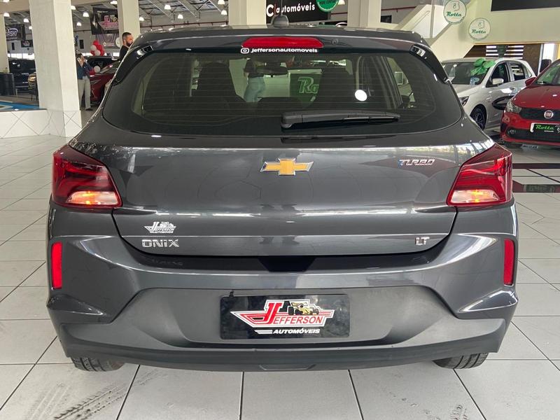 Chevrolet Onix Hatch LT 1.0 12V Tb Flex 5P Automático - foto 5