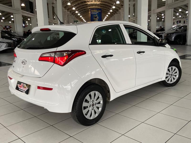 Hyundai HB20 Unique 1.0 Flex 12V Mec - foto 4