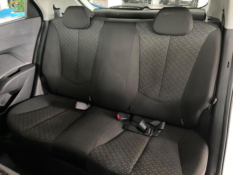 Hyundai HB20 Unique 1.0 Flex 12V Mec - foto 11