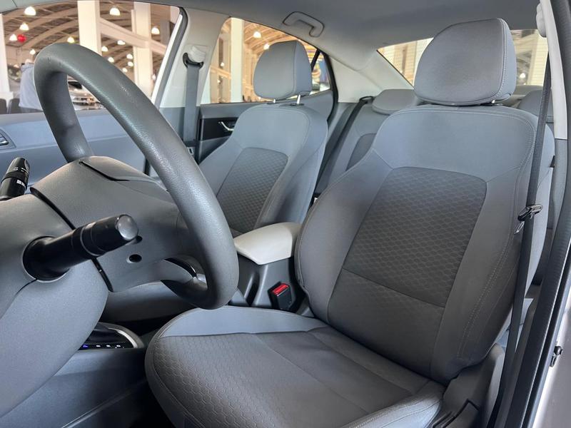 Hyundai HB20S Vision 1.6 Flex 16V Automático - foto 10
