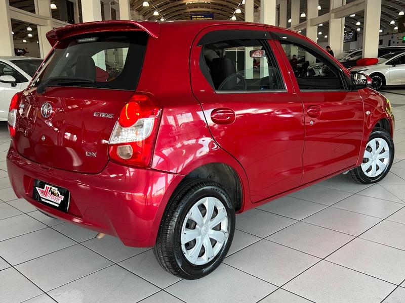Toyota Etios 13 X 16V Flex 4P Manual - foto 4