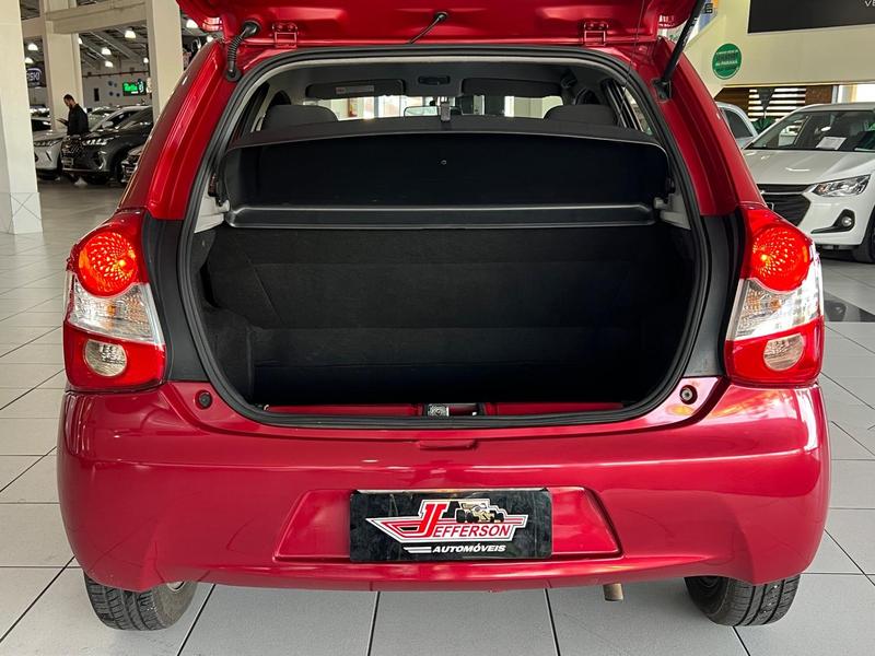 Toyota Etios 13 X 16V Flex 4P Manual - foto 5