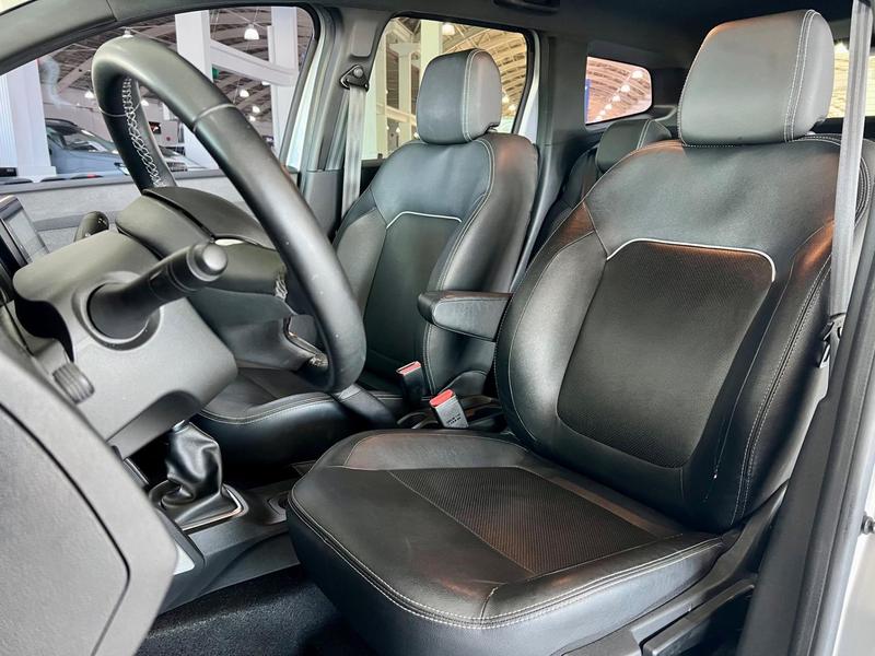 Renault Duster Iconic 1.6 CVT Flex - foto 12