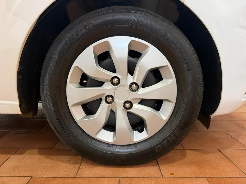 Chevrolet Onix Hatch LT 1.0 8V Flexpower 5P Mec. - foto 13