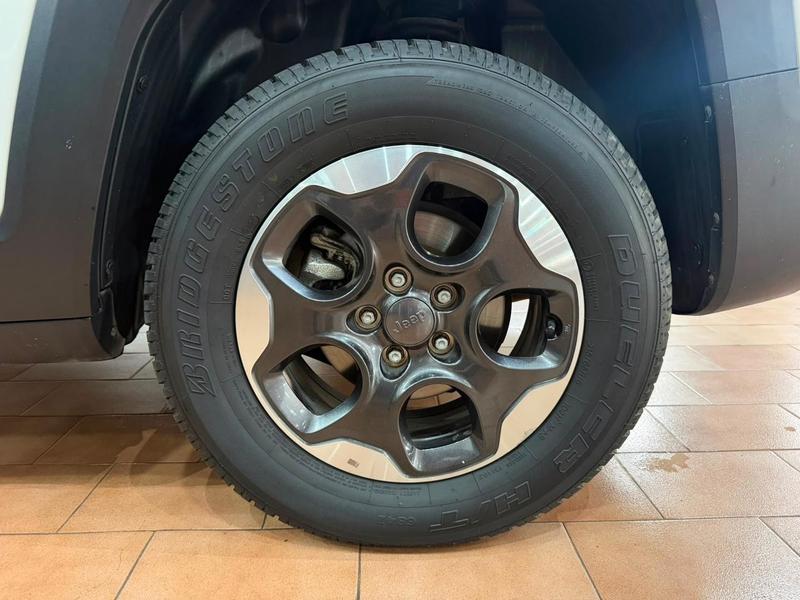 Jeep Renegade Sport 1.8 4X2 Flex 16V Aut. - foto 15