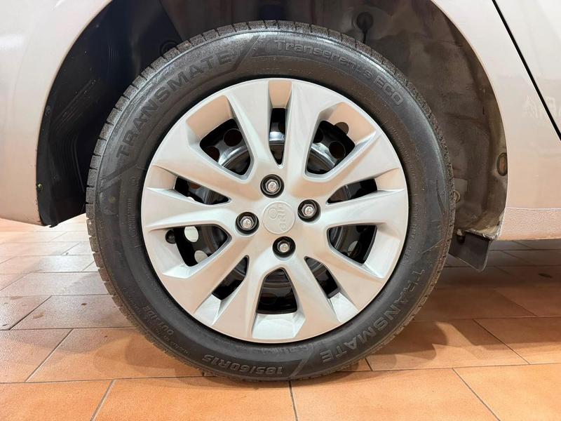Hyundai HB20S 1.6 Comfort Plus 16V Flex 4P Manual - foto 14