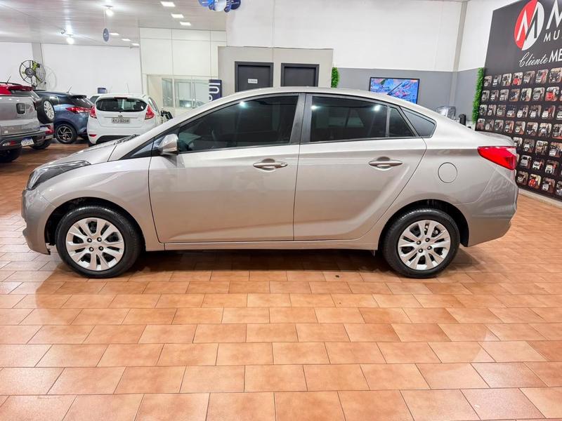 Hyundai HB20S 1.6 Comfort Plus 16V Flex 4P Manual - foto 5