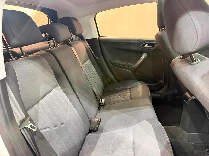 Hyundai HB20S 1.6 Comfort Plus 16V Flex 4P Manual - foto 11
