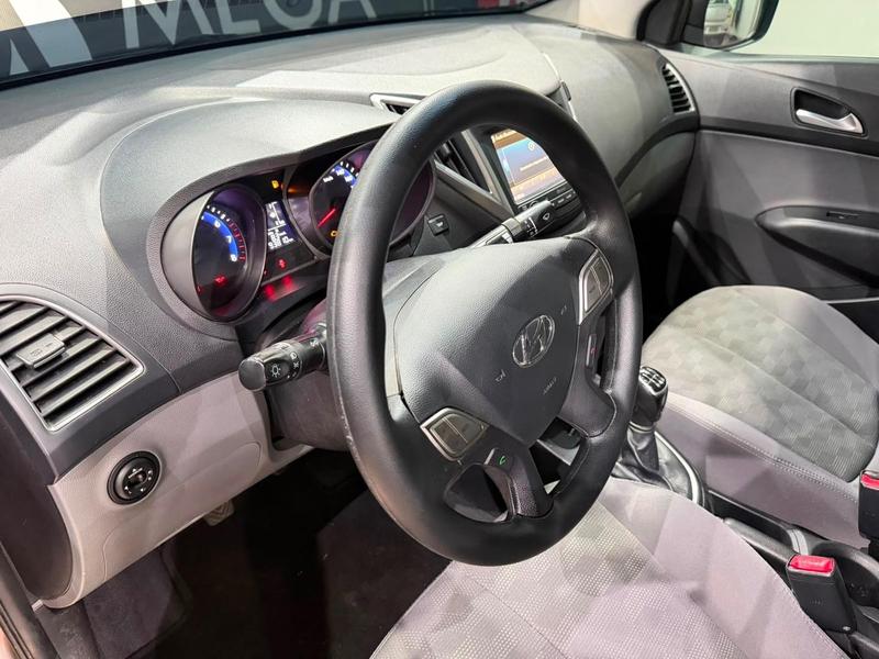 Hyundai HB20S 1.6 Comfort Plus 16V Flex 4P Manual - foto 7