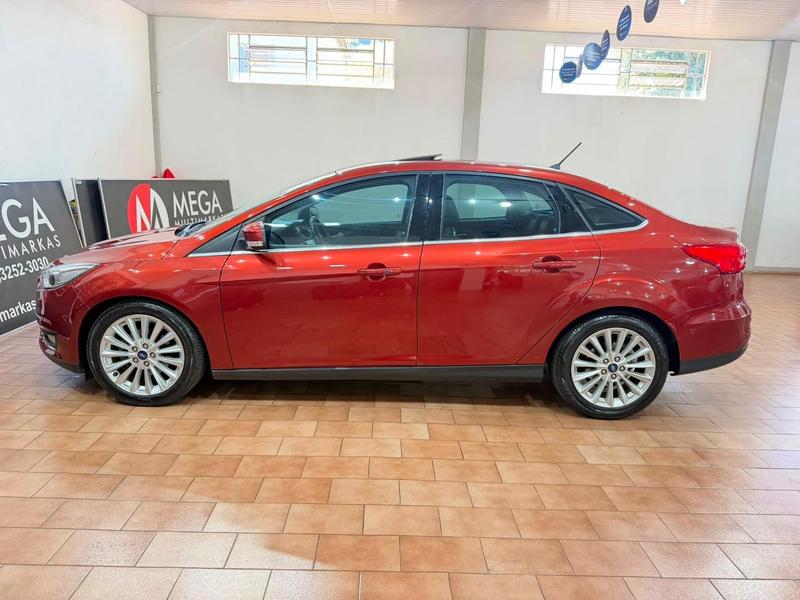 Ford Focus Bordô - foto 18
