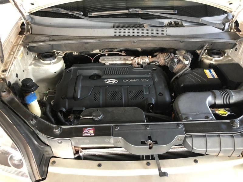 Hyundai Tucson Gl 20l - foto 12