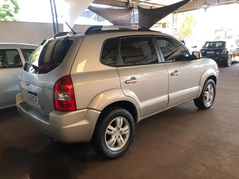 Hyundai Tucson Gl 20l - foto 4