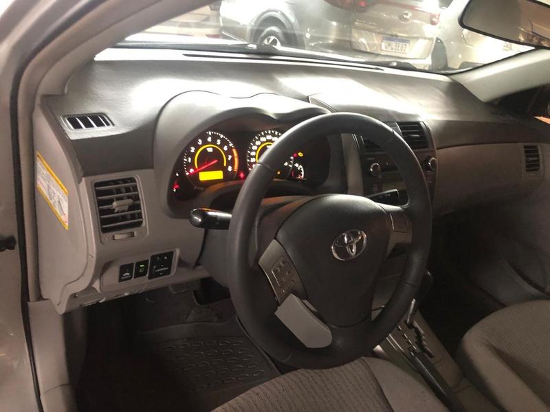 Toyota Corolla GLi 1.8 Flex 16V Automático - foto 8