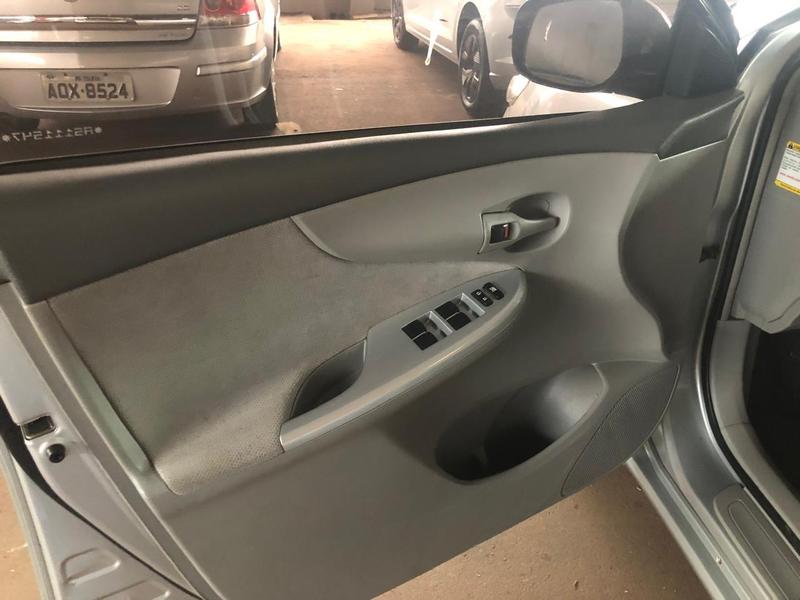 Toyota Corolla GLi 1.8 Flex 16V Automático - foto 6