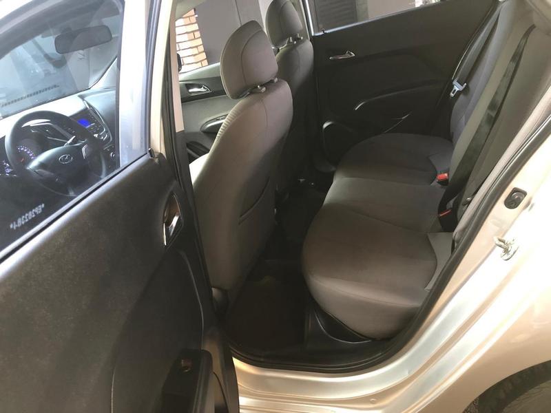 Hyundai HB20S 1.6 A Comf - foto 6