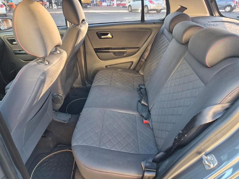 Volkswagen Fox Highline 1.6 16V MSI - foto 7