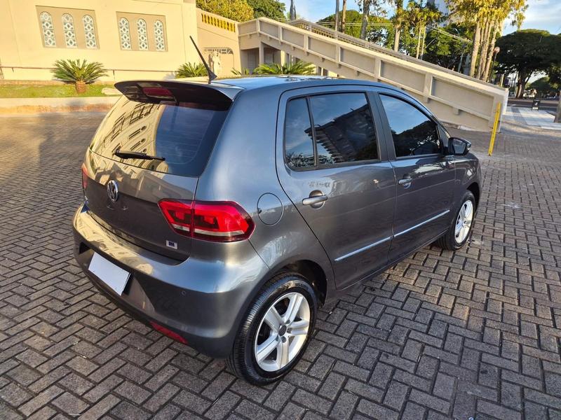 Volkswagen Fox Highline 1.6 16V MSI - foto 12