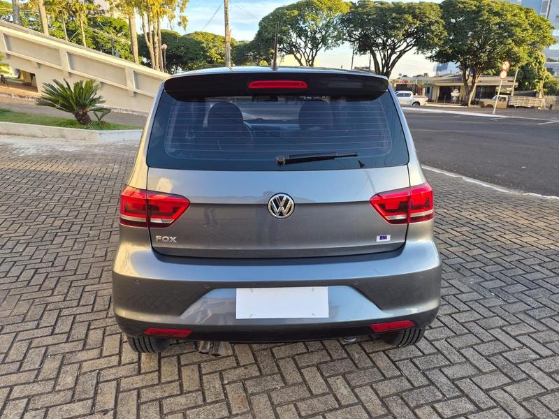 Volkswagen Fox Highline 1.6 16V MSI - foto 6