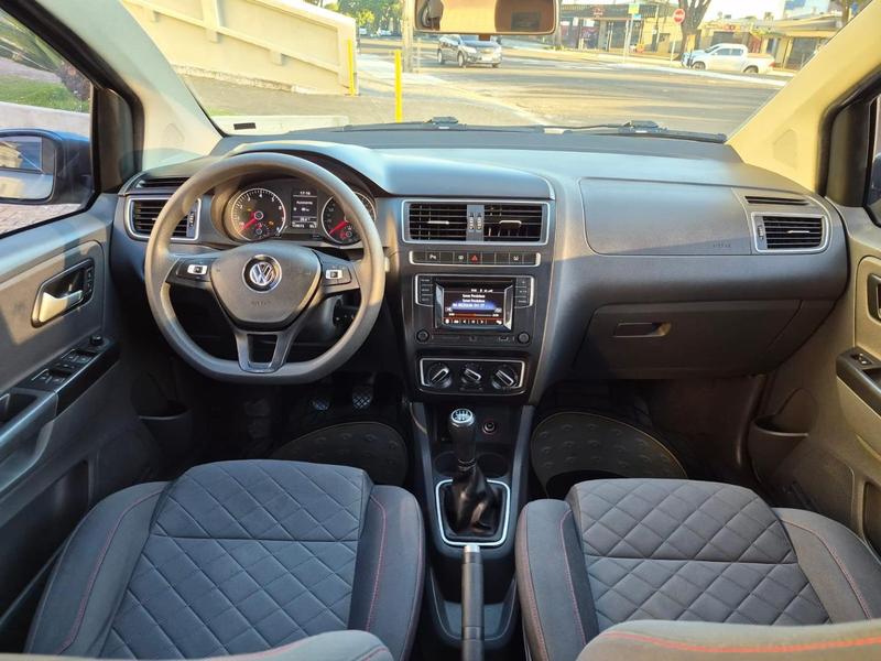 Volkswagen Fox Highline 1.6 16V MSI - foto 3