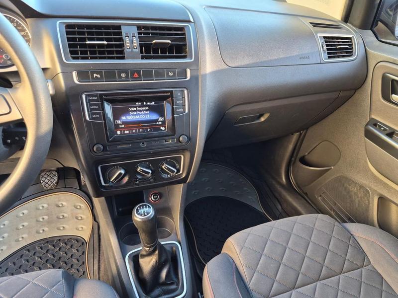 Volkswagen Fox Highline 1.6 16V MSI - foto 11