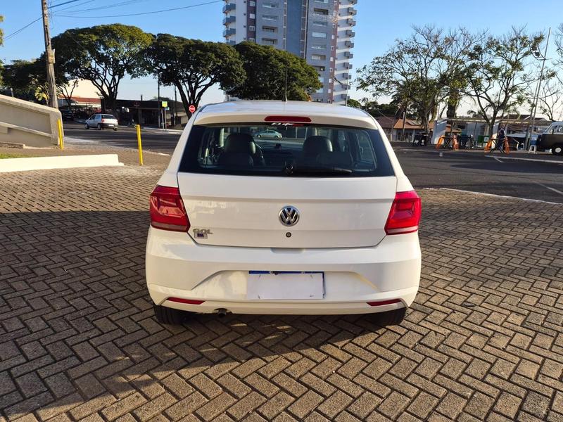 Volkswagen Gol Novo 1.0 Trend Total Flex 4P - foto 4