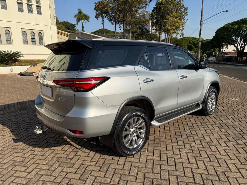 Toyota SW4 Dsl 4X4 Srx At 7s Diesel - foto 11