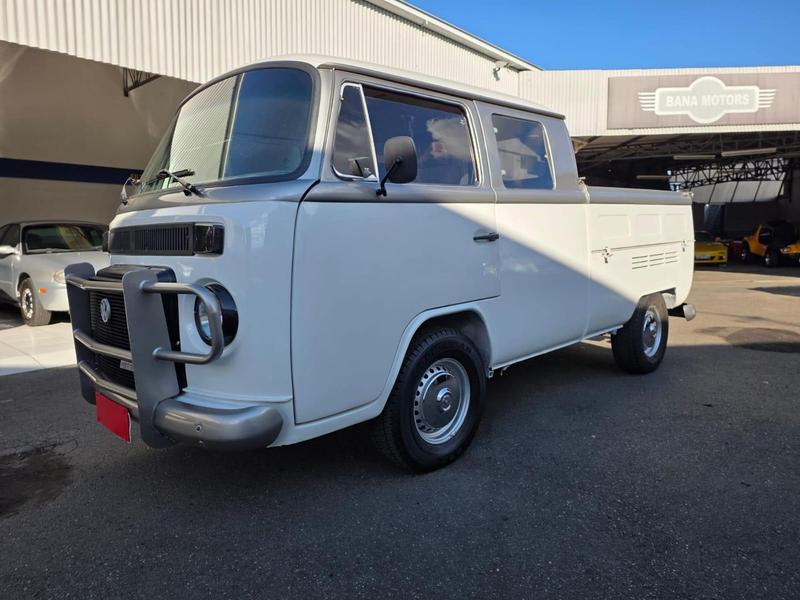 VOLKSWAGEN KOMBI PICK-UP